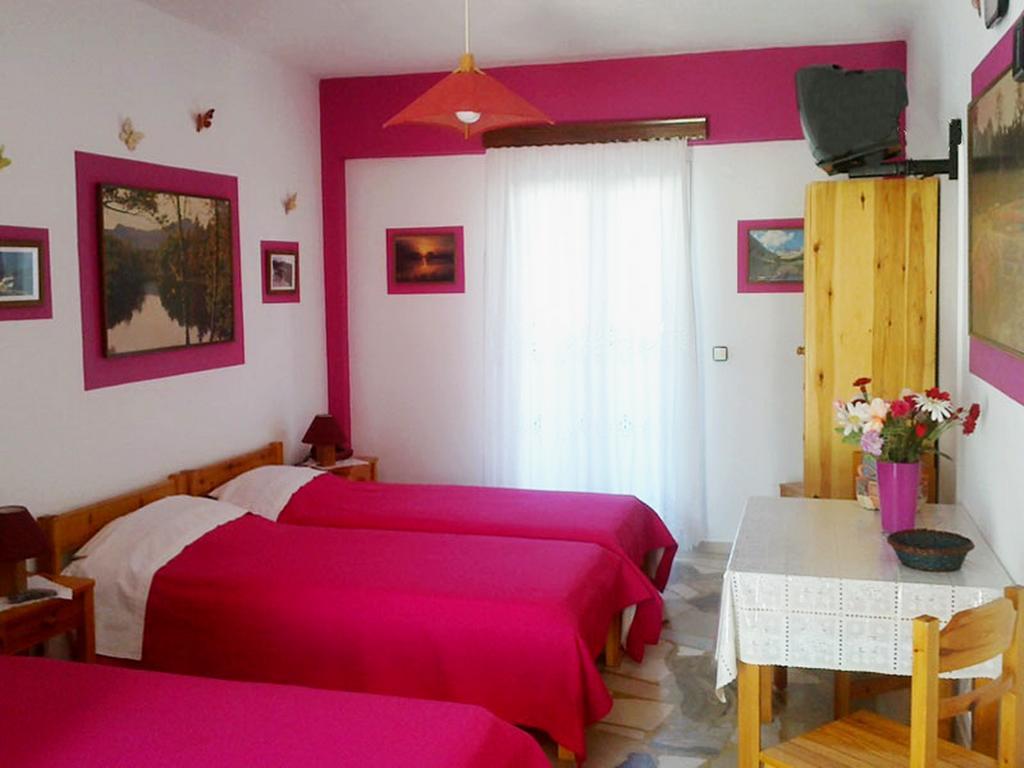 Koralli Studios Koriszía Szoba fotó